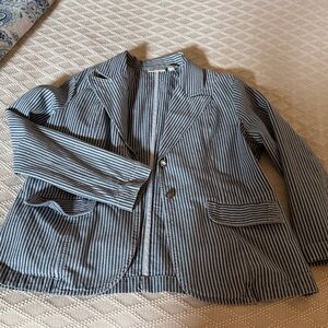 Faded Glory Navy and White Pinstripe Notch-Lapel Blazer